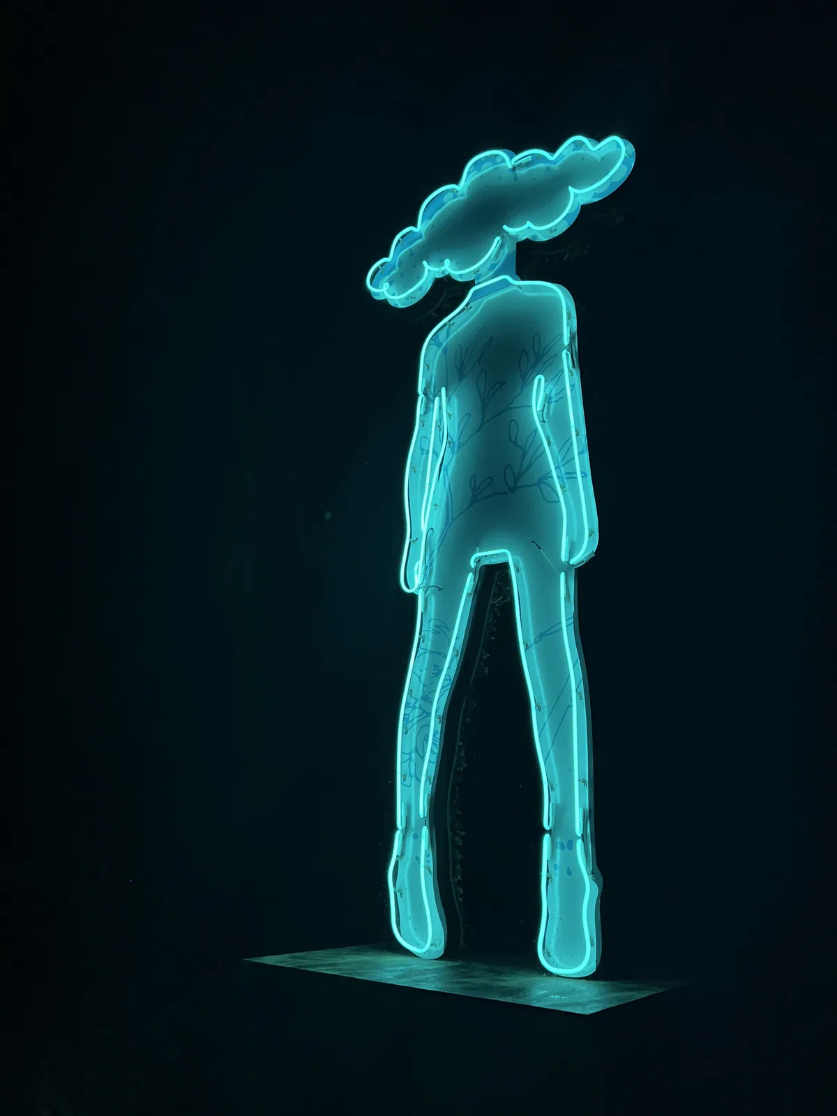 15 Foot Tall Cloud Girl Neon for All Day I Dream Festival 2022 — photo 3