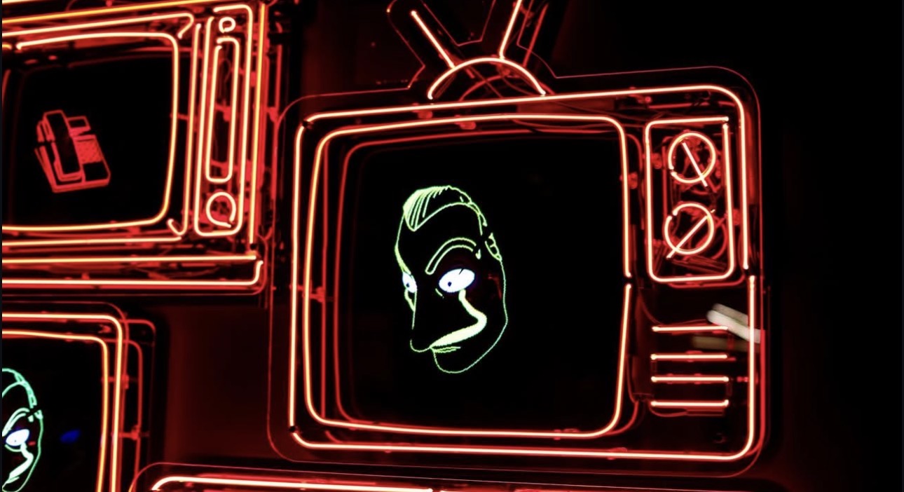 Netflix Office Hologram Neon Instillation — photo 1