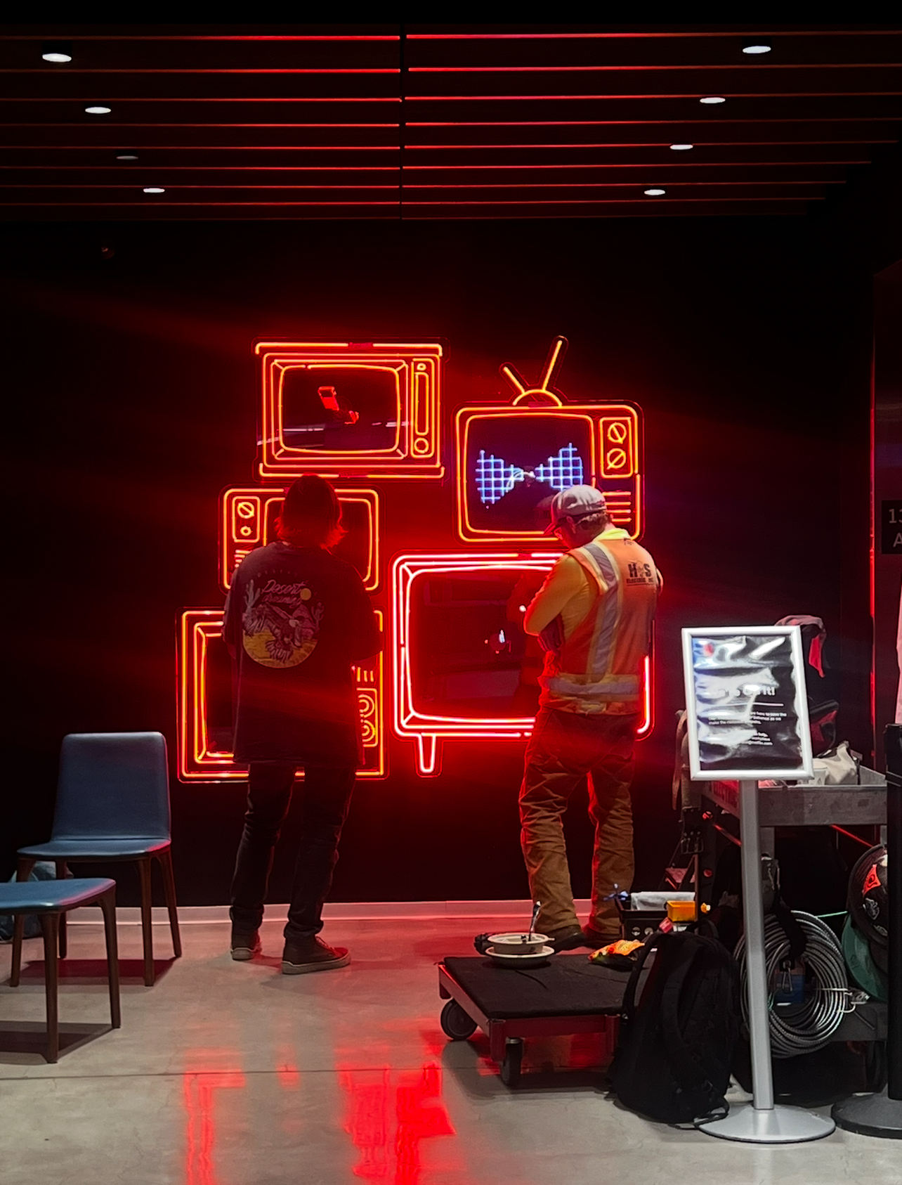 Netflix Office Hologram Neon Instillation — photo 5