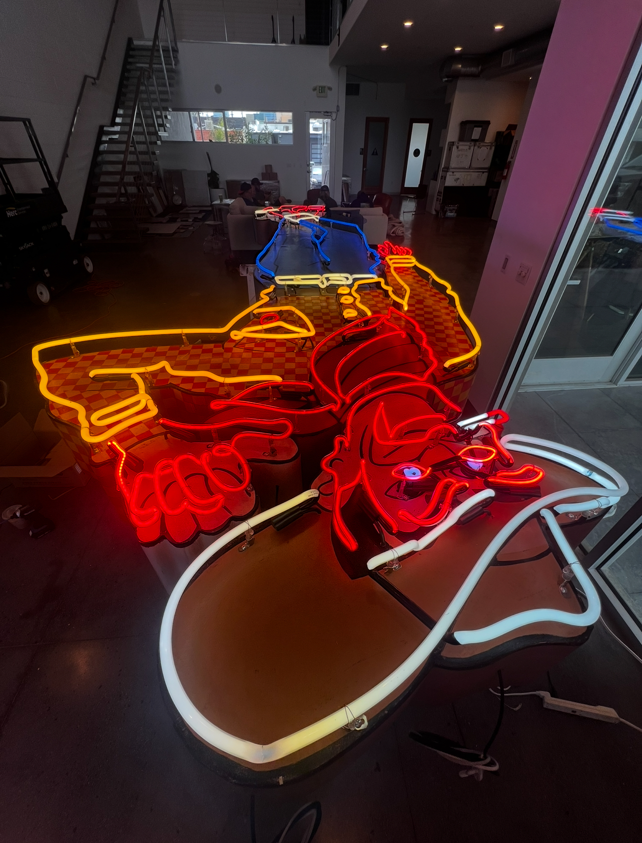 Jimmy Kimmel’s Vegas Replica Signs — photo 1