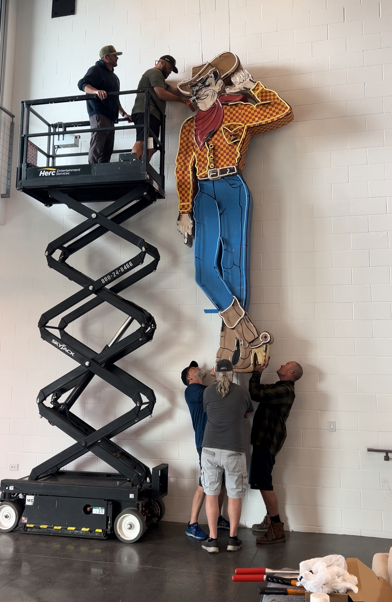 Jimmy Kimmel’s Vegas Replica Signs — photo 5