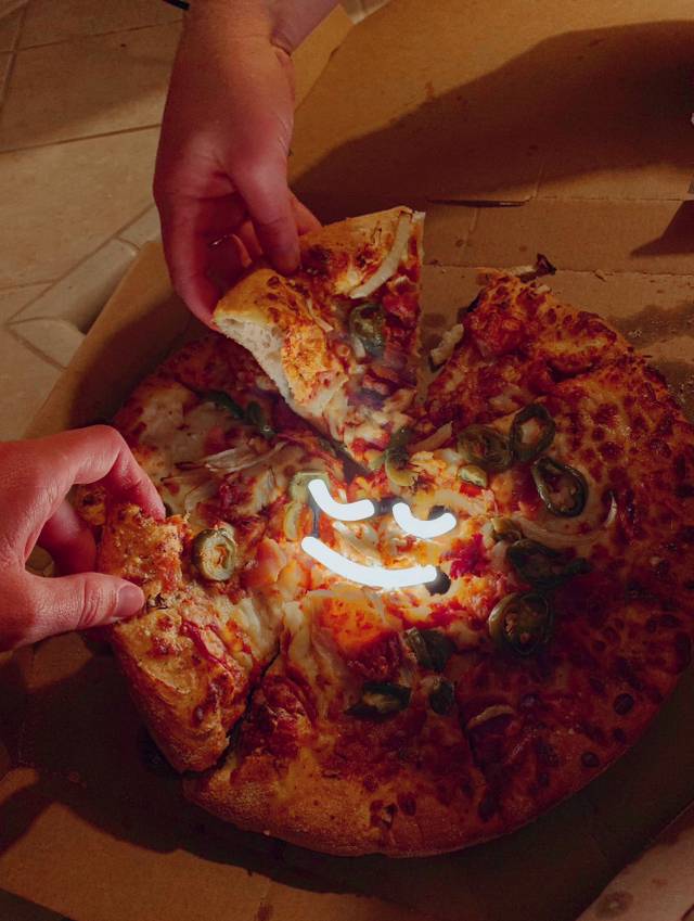 Pizza Neon — custom neon in Encino