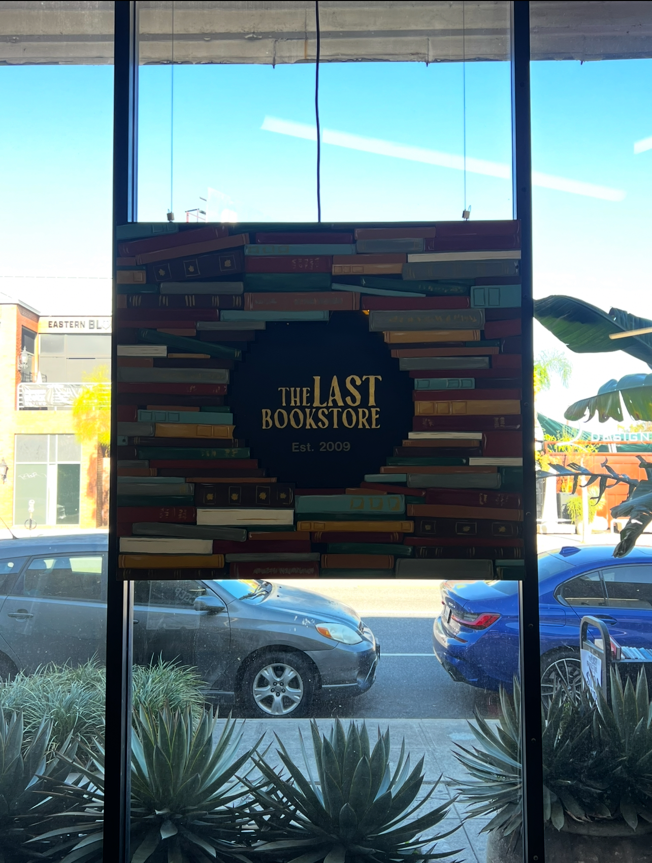 Last Book Store Vintage Sign Recreation — photo 8
