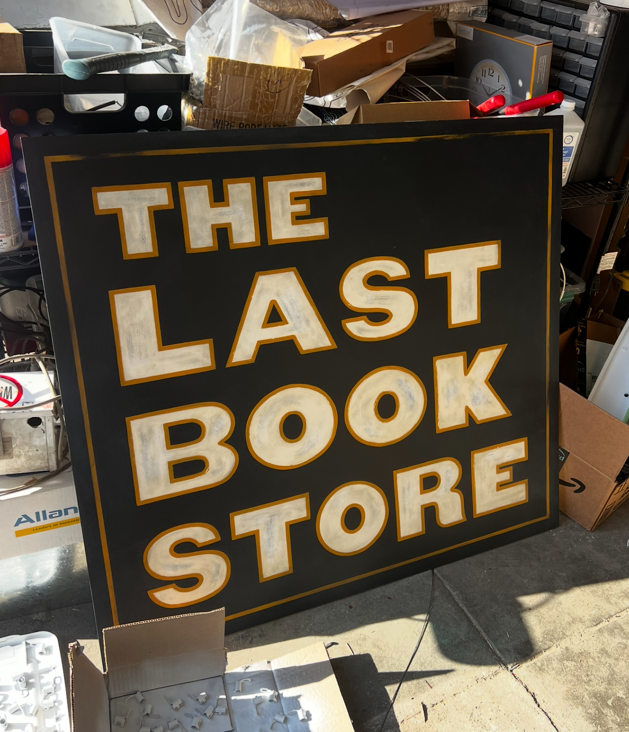 Last Book Store Vintage Sign Recreation — photo 4