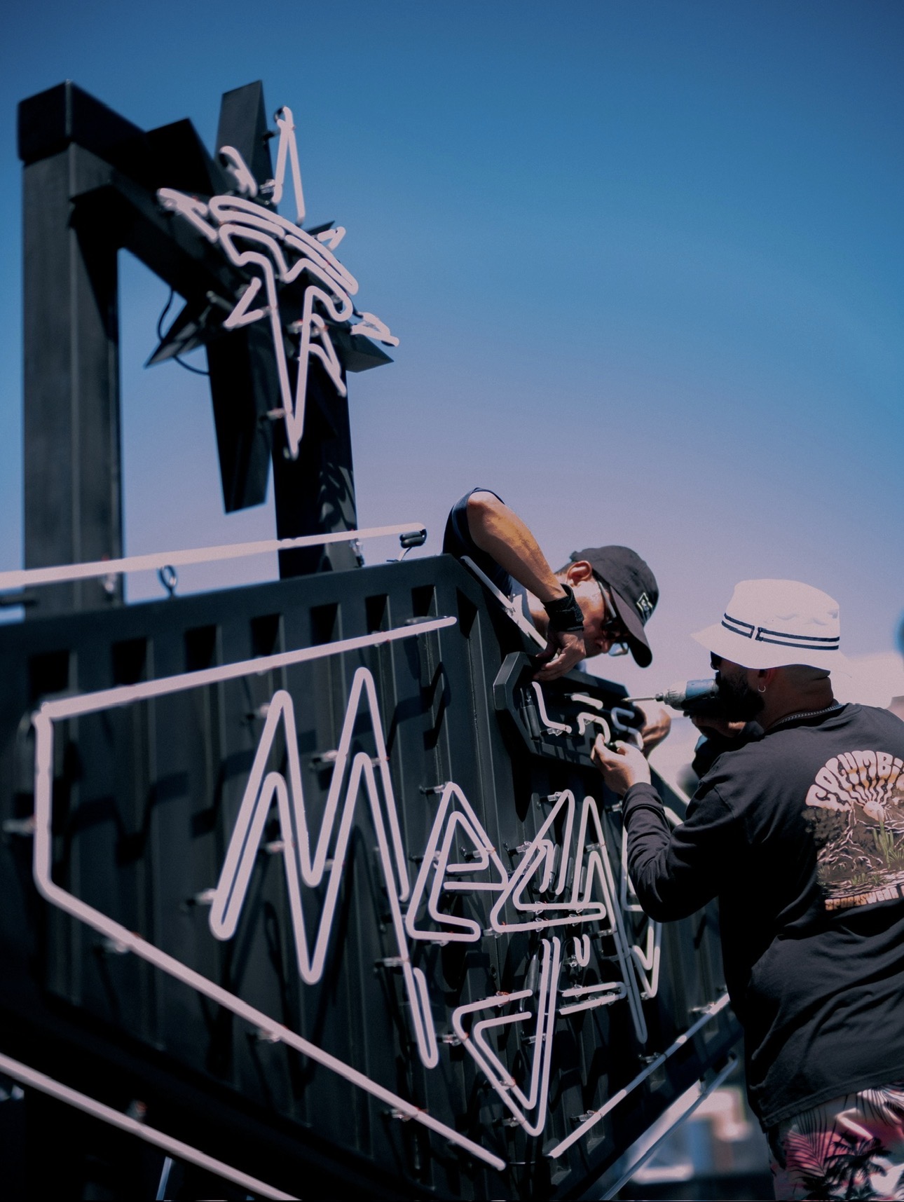 Las Megas Neon Sign — photo 1