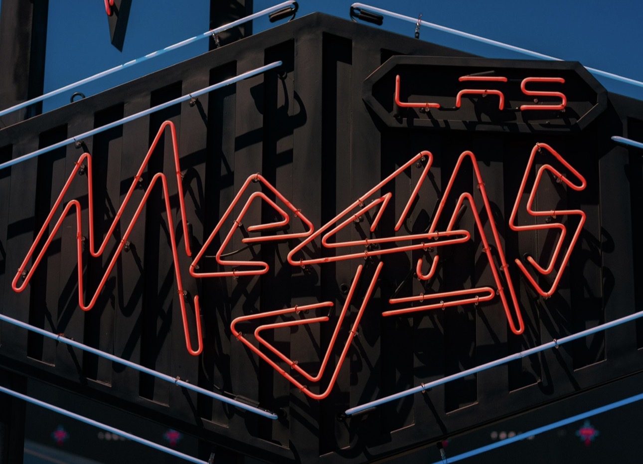 Las Megas Neon Sign — photo 4