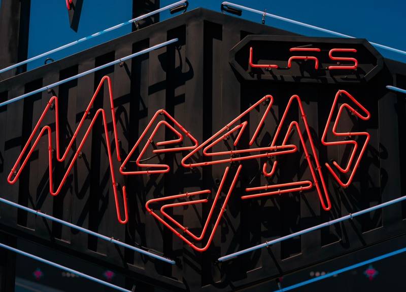 Las Megas Neon Sign — photo 4